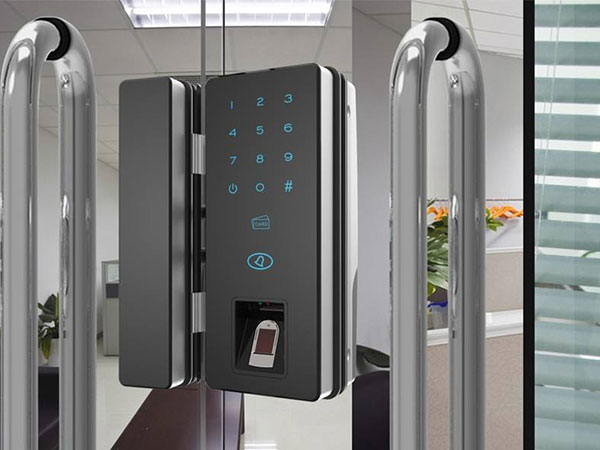 新都24小时上门开锁公司