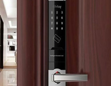 新都24小时上门开锁公司